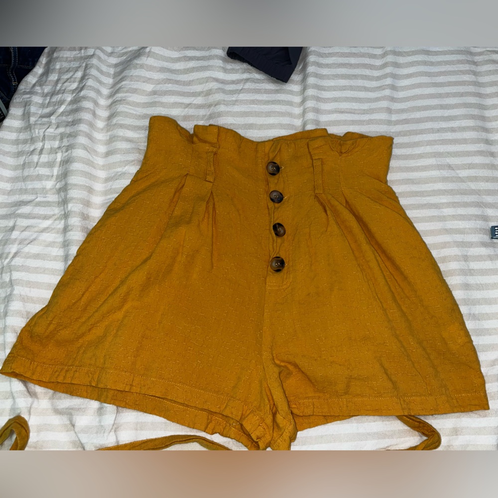 High waisted yellow cotton shorts